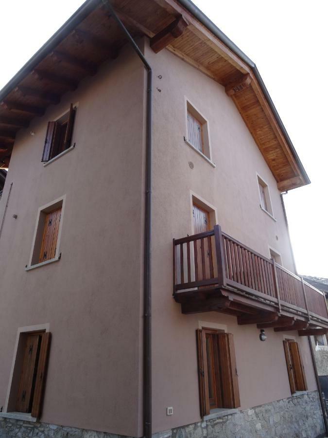 Maison D'Antan Alloggio Ad Uso Turistico Vda Charvensod N 0022 Aosta Ngoại thất bức ảnh