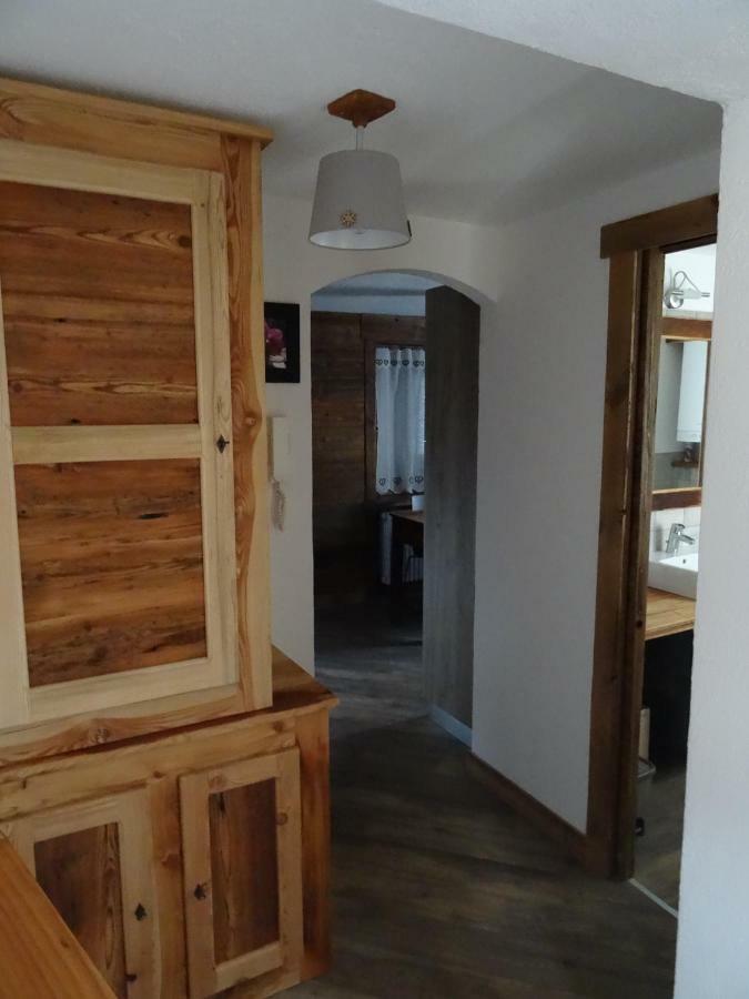 Maison D'Antan Alloggio Ad Uso Turistico Vda Charvensod N 0022 Aosta Ngoại thất bức ảnh